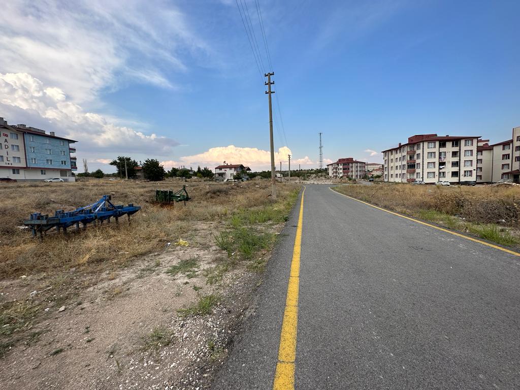 KAYSERİ DEVELİ HARMAN MAHALLESİNDE SATILIK KONUT İMARLI ARSA